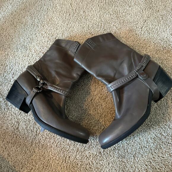 B Makowsky Gray Western Wear Cowboy Boots w/ Removable Harnesses Size 7.5 - Picture 1 of 11